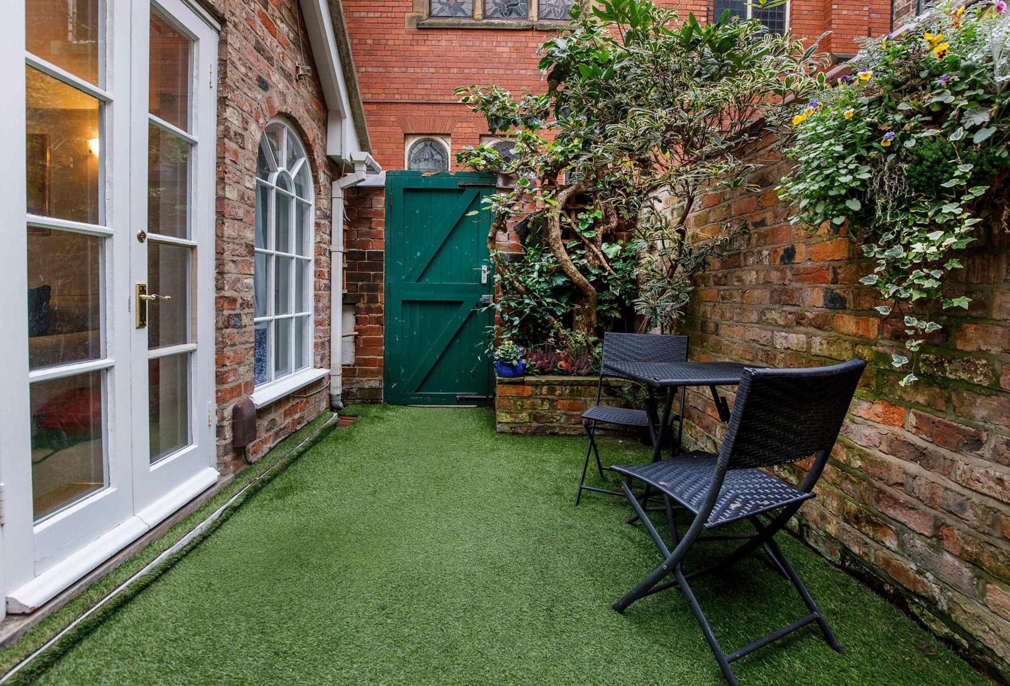 Monk Bar Garden Hideaway Villa York Luaran gambar