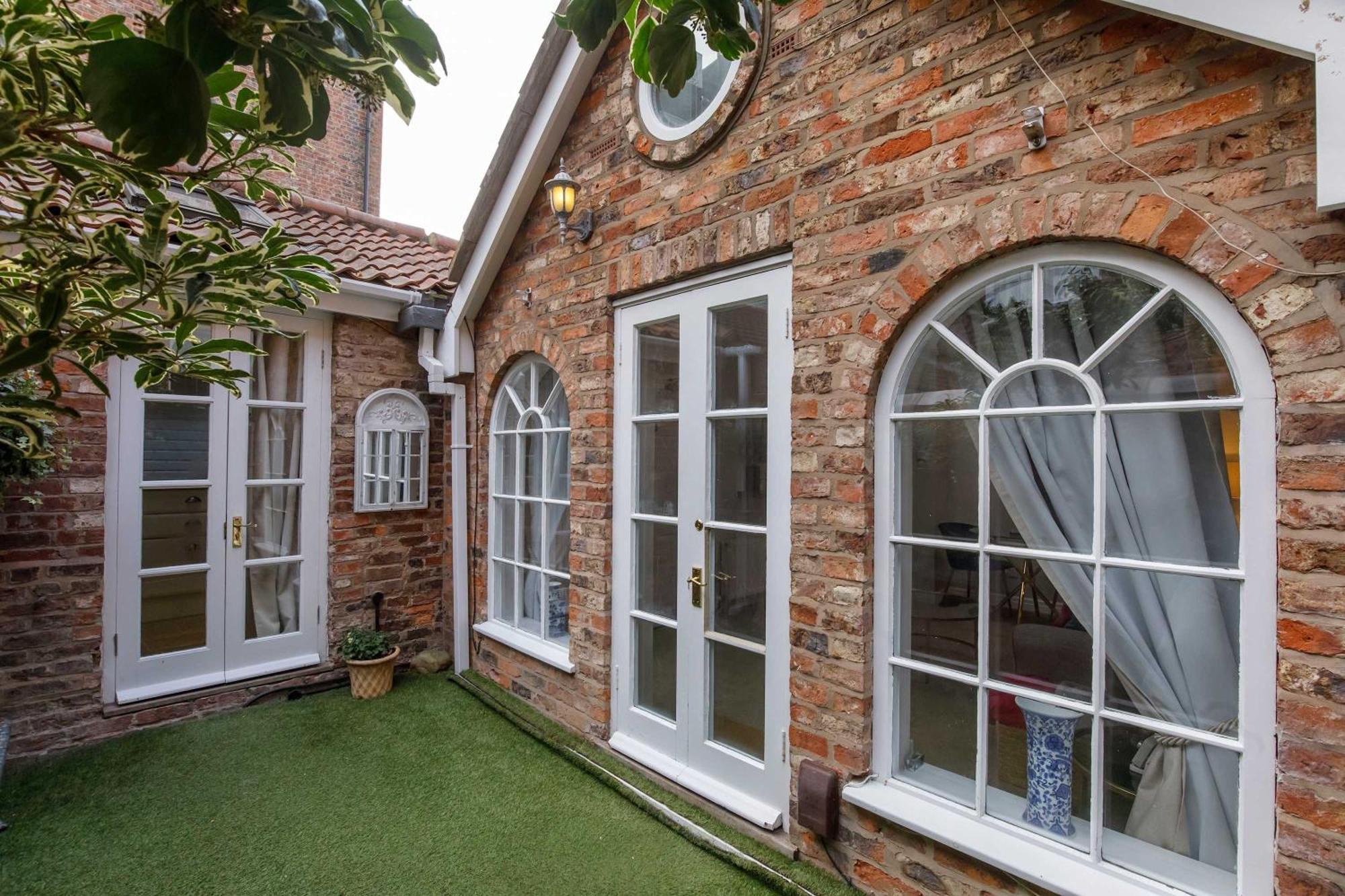 Monk Bar Garden Hideaway Villa York Luaran gambar